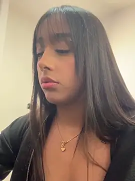 Aleja ruizz online show from February 10, 2026, 7:18 am