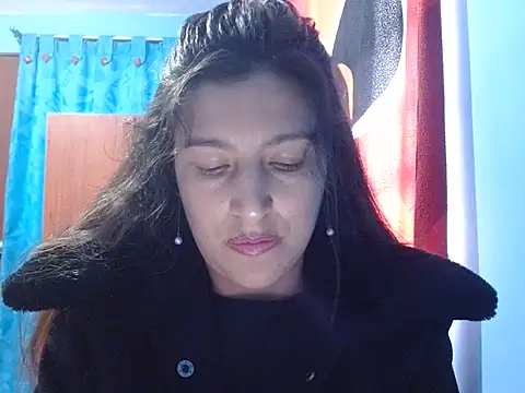 SarahFriendly online show from July 7, 2026, 6:00 pm