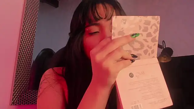 Darky Doll online show from September 29, 2025, 3:57 am