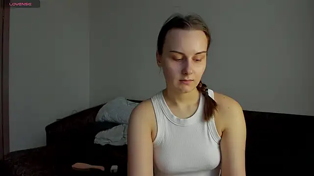 Snapshot of Kelly_Cartier chatting on June 24, 2026, 4:38 pm Kelly Cartier online show from June 24, 2026, 4:38 pm