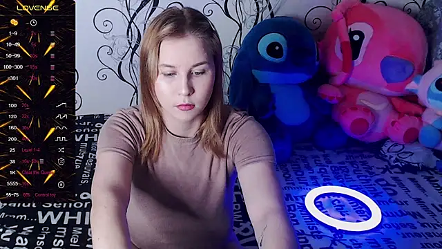 RoyAngela online show from October 2, 2025, 5:11 am