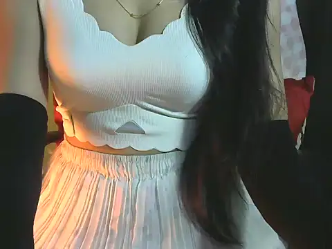 sheetal-sheetal95 online show from January 12, 2026, 5:20 pm