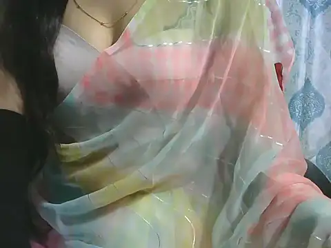 sheetal-sheetal95 online show from November 18, 2025, 6:33 pm