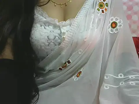 sheetal-sheetal95 online show from September 25, 2025, 8:09 am