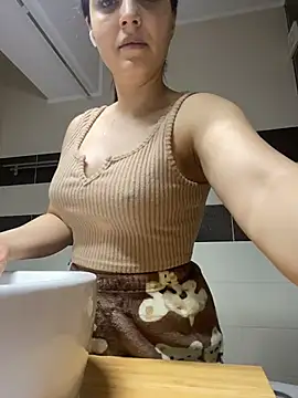 Snapshot of Lexi_Storm chatting on February 21, 2026, 6:04 am Lexi Storm online show from February 21, 2026, 6:04 am