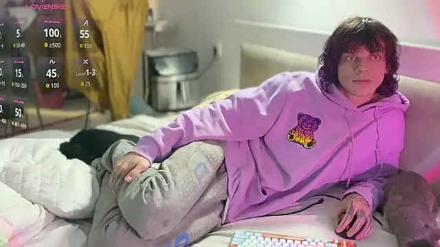 j justin online show from February 8, 2026, 9:34 pm