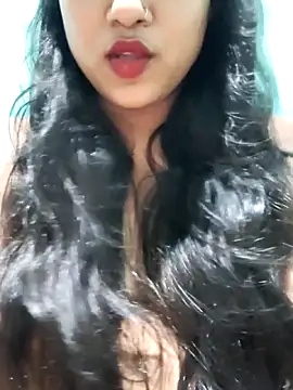 Snapshot of SugarWithSpice chatting on April 5, 2026, 9:27 am SugarWithSpice online show from April 5, 2026, 9:27 am