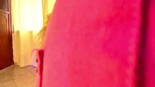 tatixxxvega online show from February 27, 2026, 12:49 pm