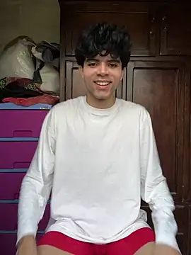 Axel-Mejia online show from February 17, 2026, 1:08 pm