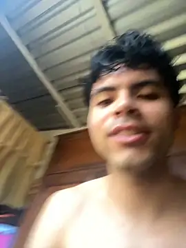 Axel-Mejia online show from November 24, 2025, 7:14 pm