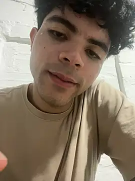 Axel-Mejia online show from June 22, 2026, 2:28 am