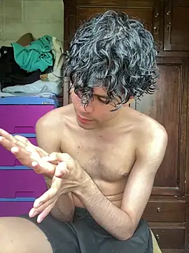 Axel-Mejia online show from June 5, 2026, 6:35 pm