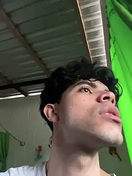 Axel-Mejia online show from April 28, 2026, 3:38 pm
