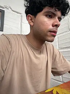 Axel-Mejia online show from May 2, 2026, 2:33 pm