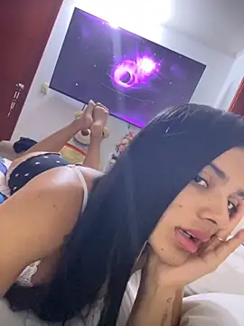 AnaaFaith  online show from October 16, 2025, 7:33 pm