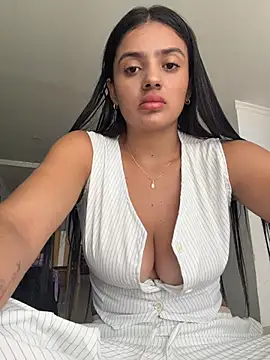 AnaaFaith  online show from March 3, 2026, 7:32 pm