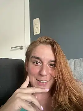 hottyFcup online show from June 16, 2026, 6:41 pm