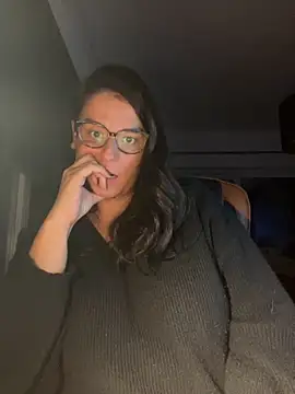 hottyFcup online show from September 25, 2025, 6:25 pm