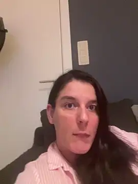 hottyFcup online show from October 21, 2025, 6:29 pm