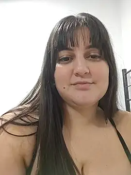 barbielamaravilla11 online show from May 1, 2026, 9:42 pm