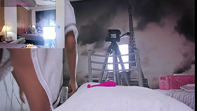 Snapshot of keeyla_stone chatting on February 25, 2026, 11:48 pm keeyla stone online show from February 25, 2026, 11:48 pm