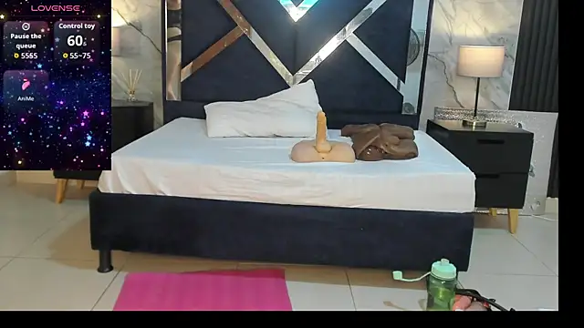 VanessaHard as online show from December 17, 2025, 7:52 pm