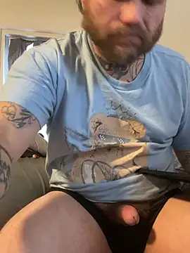 Snapshot of KingRonni chatting on March 28, 2026, 7:59 pm KingRonni online show from March 28, 2026, 7:59 pm