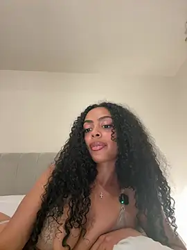 Snapshot of yasmingarcia chatting on July 21, 2026, 9:38 pm yasmingarcia online show from July 21, 2026, 9:38 pm