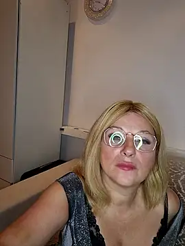 Snapshot of TinaLizxh chatting on September 26, 2025, 7:21 pm TinaLizxh online show from September 26, 2025, 7:21 pm