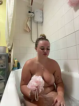Snapshot of SexySashaxox chatting on July 23, 2026, 8:16 pm SexySashaxox online show from July 23, 2026, 8:16 pm