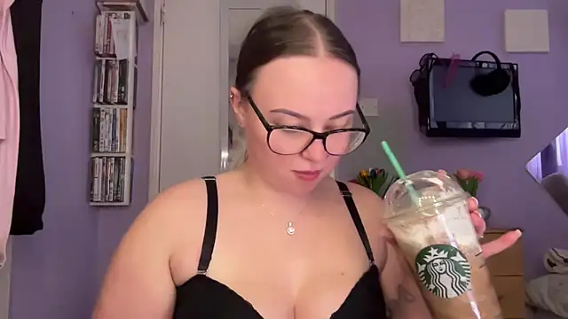 Snapshot of SexySashaxox chatting on March 8, 2026, 1:47 pm SexySashaxox online show from March 8, 2026, 1:47 pm