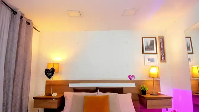 JenniferAuriston online show from June 14, 2026, 9:16 pm