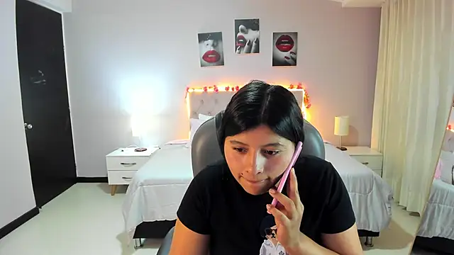 Miss Cataleya   online show from May 4, 2026, 11:13 am