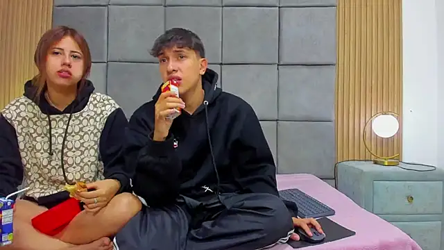 ChanellandMax online show from January 8, 2026, 1:28 pm