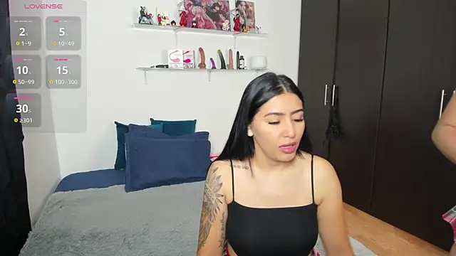 marianaandvalen online show from October 25, 2025, 11:09 am