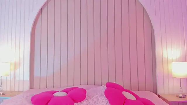 ameliiaa smith online show from March 18, 2026, 8:53 pm