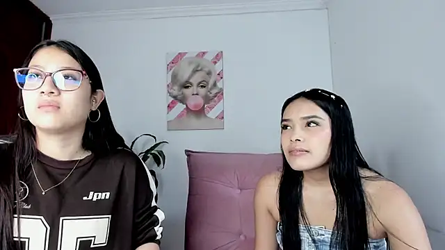 valeria millers online show from December 20, 2025, 2:42 pm