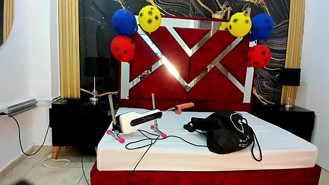 VioletRose as online show from June 19, 2026, 7:41 pm