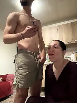 Gold7leonnnn online show from April 21, 2026, 7:42 pm