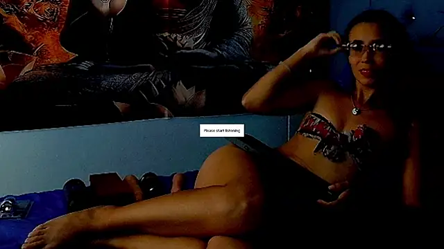 MiaBlaze  online show from January 14, 2026, 7:39 pm