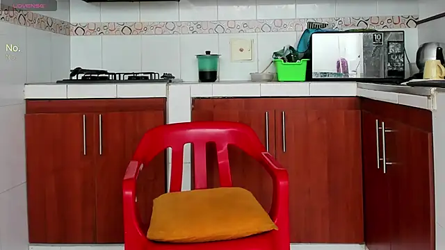 MiaBlaze  online show from February 19, 2026, 3:09 pm