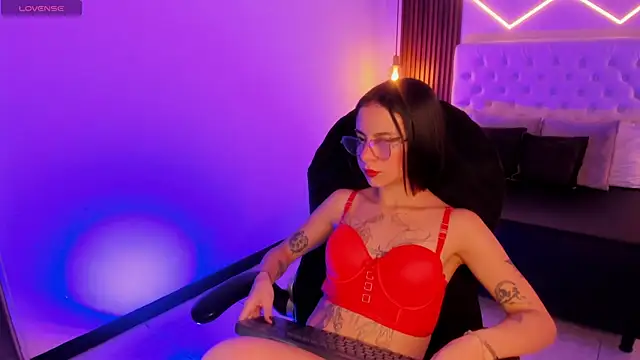 ZamabyCrucie online show from December 14, 2025, 6:57 pm