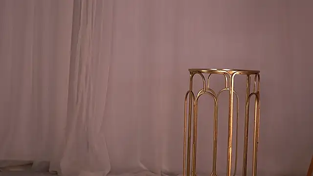 NickyBenz online show from September 28, 2025, 5:42 pm