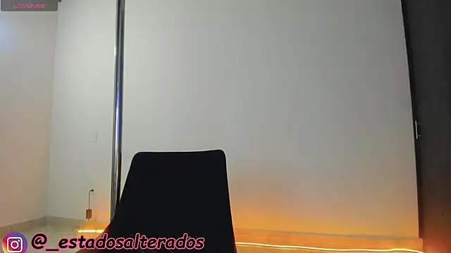 Snapshot of auraeroticaxxx chatting on June 13, 2026, 3:26 am auraeroticaxxx online show from June 13, 2026, 3:26 am
