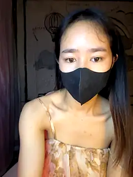 TiNa 04 online show from November 2, 2025, 12:04 am