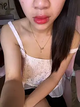 Snapshot of TiNa_04 chatting on April 26, 2026, 10:29 pm TiNa 04 online show from April 26, 2026, 10:29 pm