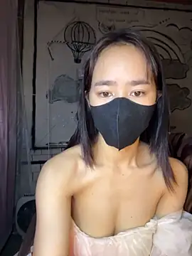 TiNa 04 online show from November 20, 2025, 11:14 pm