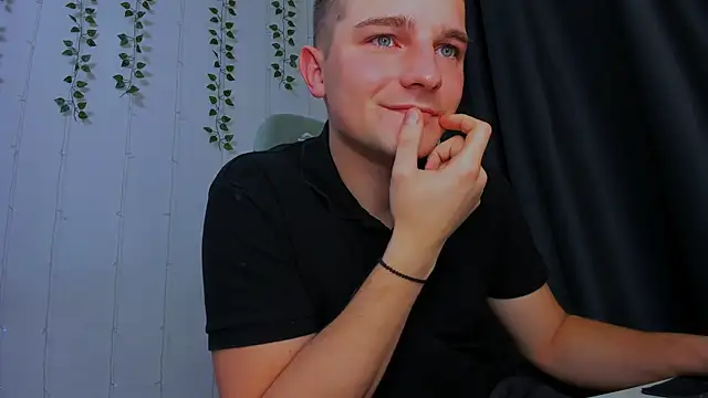 Your Claddagh online show from October 25, 2025, 5:06 am