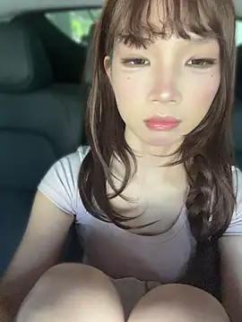 Yiyi-707 online show from July 12, 2026, 7:20 am