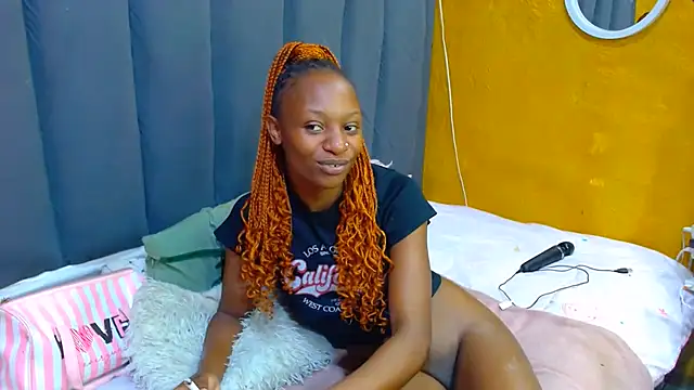 LonelyQueenxx25 online show from June 25, 2026, 8:47 pm